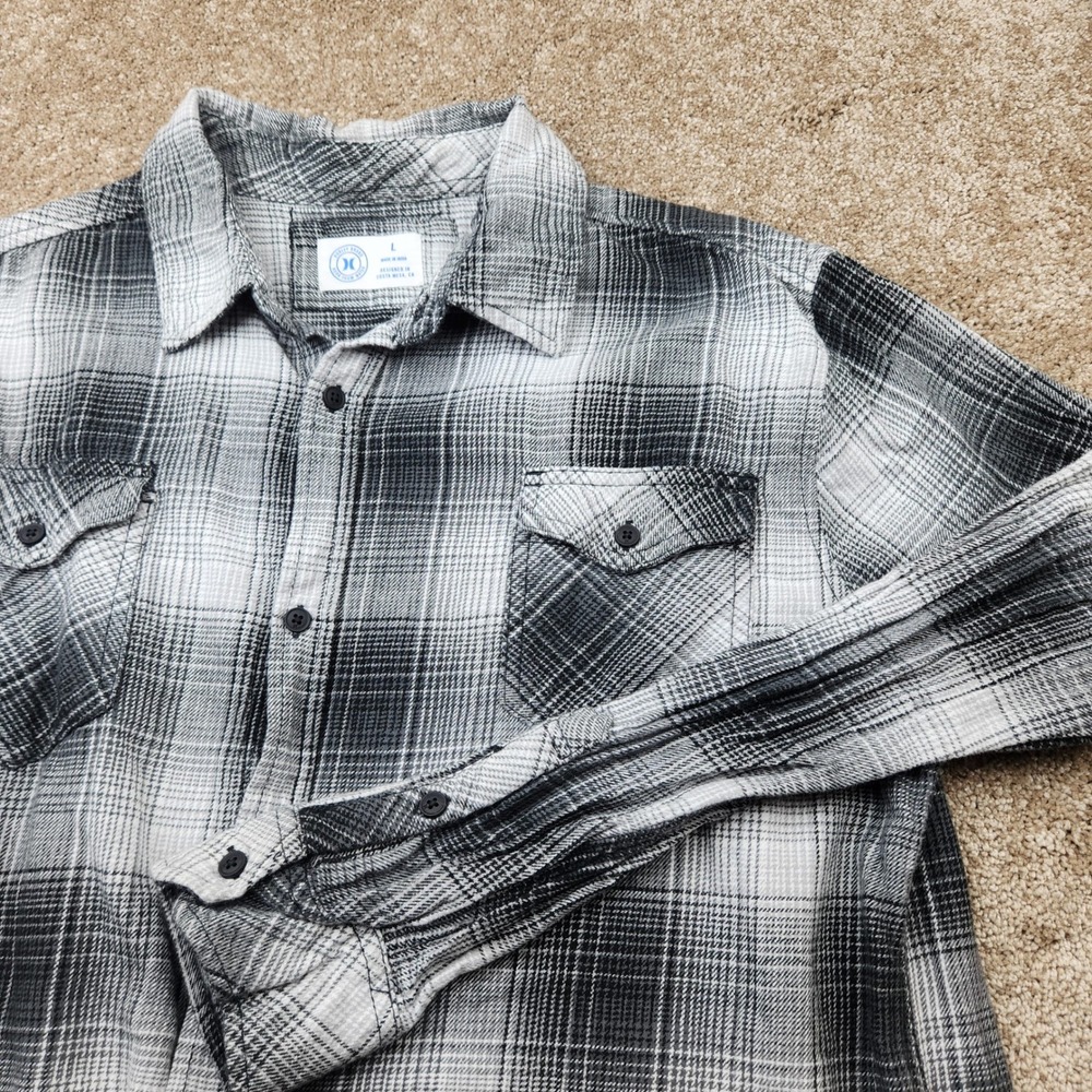Hurley Mens Plaid Flannel Button Down Shirt Large Gray Black White Cotton L/S